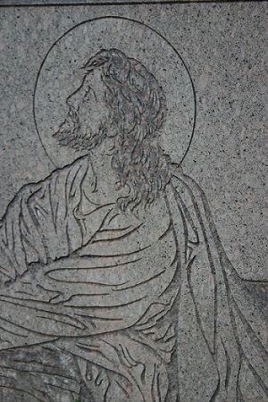 Jesus suffering in garden Catholic speaker Gary Zimak offers advice for those who are suffering or struggling with worry or anxiety.